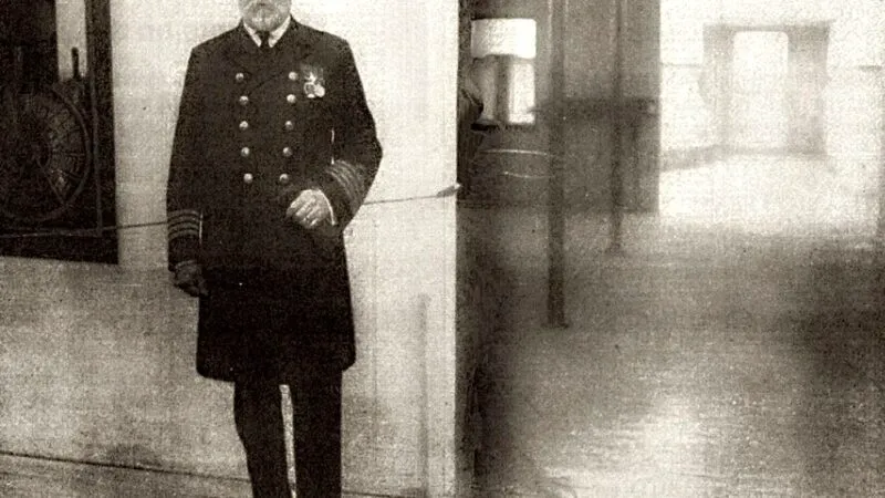 Fantoma căpitanului Smith de pe Titanic apare în diferite părți ale lumii. Povestea e cutremurătoare