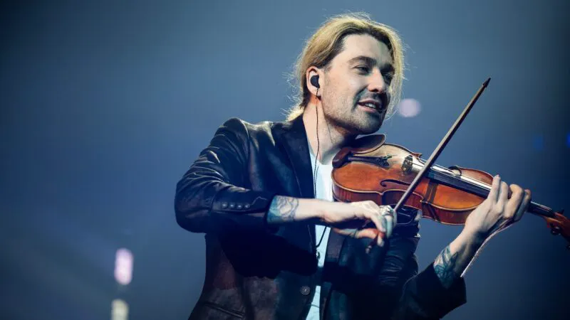 EXCLUSIV | David Garrett, violonistul-geniu, vine la București: „Vioara poate cuceri orice public”