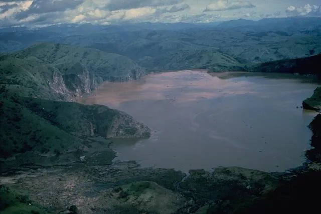 Lacul Nyon în 1986 (foto: Wikipedia)