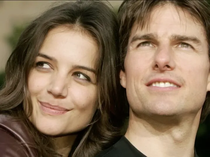 Cu cine l-a înlocuit Katie Holmes pe Tom Cruise, la 14 ani de la divorț. Până acum nu apăruse un bărbat în viața ei