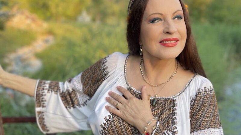 Maria Dragomiroiu, la 71 de ani: „Nu simt vârsta”. Secretul energiei artistei care șofează în deplasări și ține mai multe concerte pe seară – Exclusiv
