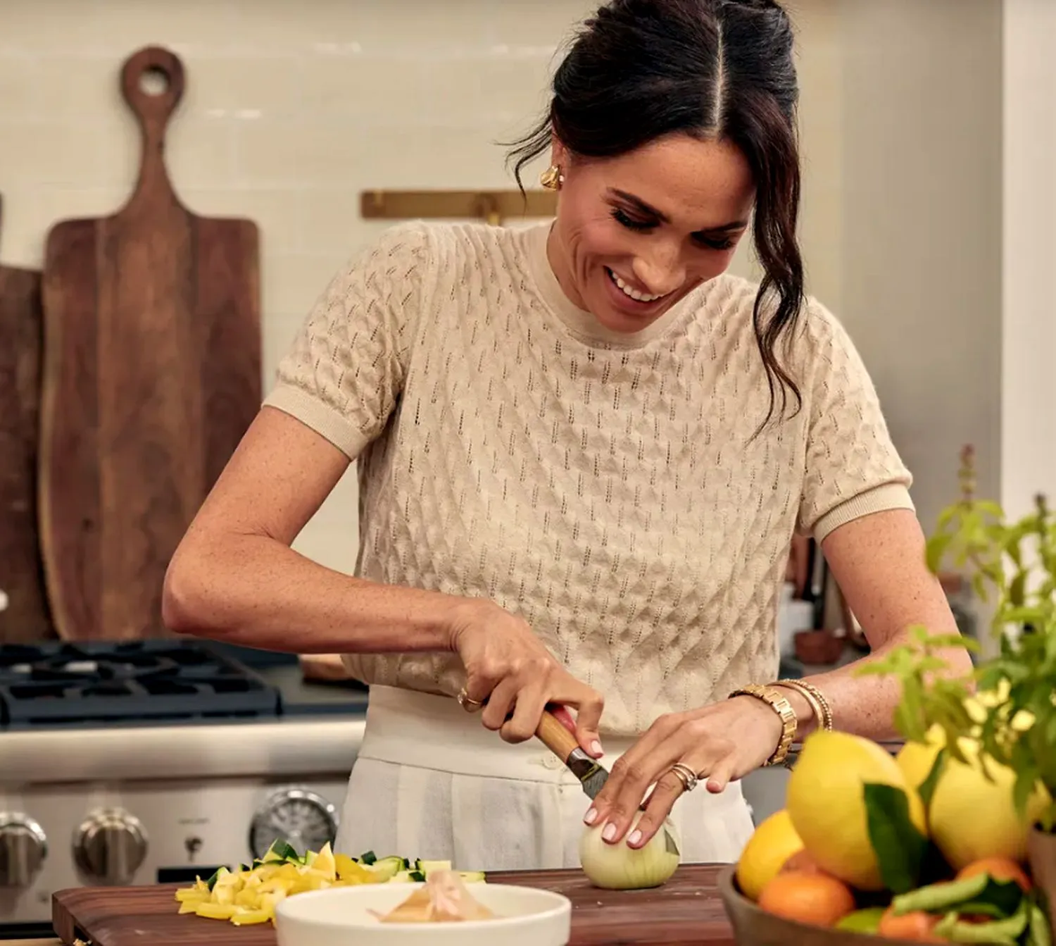 Meghan Markle, jurat la MasterChef Australia. Concurenții vor trebui să „creeze un preparat demn de o ducesă” 2 Meghan Markle, jurat surpriză la MasterChef Australia. Concurenții vor trebui să „creeze un preparat demn de o ducesă”