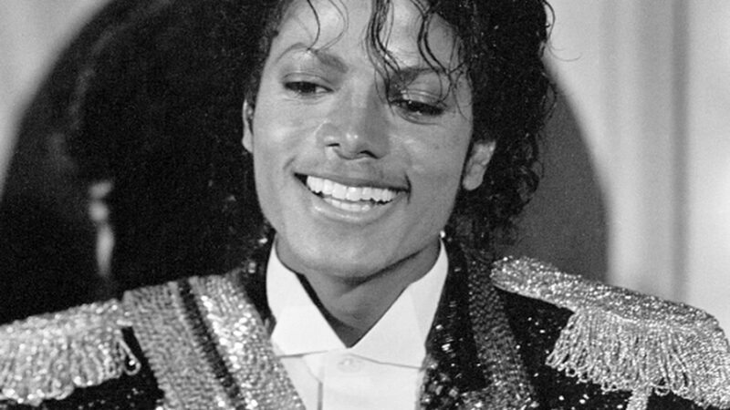 Michael Jackson, poreclit „Jacko cel țicnit”. A luat locul lui Iisus Hristos în „Cina cea de taină”