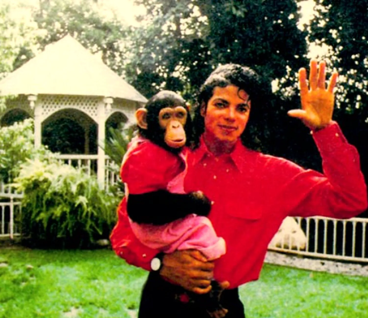 Michael Jackson, poreclit „Jacko cel țicnit”. A luat locul lui Iisus Hristos în „Cina cea de taină”
