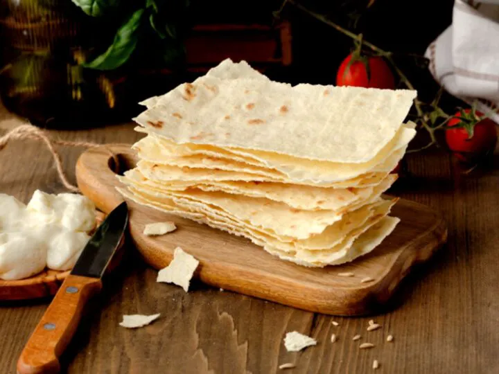 Pâinea păstorilor, cel mai vechi preparat culinar al Sardiniei. Rețeta datează de 3000 de ani