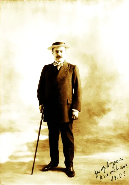 Hotel Negresco, cel mai fotografiat hotel de pe Riviera Franceză. Povestea românului care l-a făcut și l-a pierdut în câțiva ani 2 Hotel Negresco, cel mai fotografiat hotel de pe Riviera Franceză. Povestea românului care l-a făcut și l-a pierdut în câțiva ani