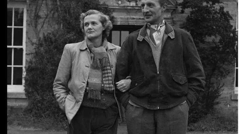 Cum și-a transformat Daphne du Maurier obsesiile în „Rebecca”, unul dintre cele mai bine vândute romane ale secolului
