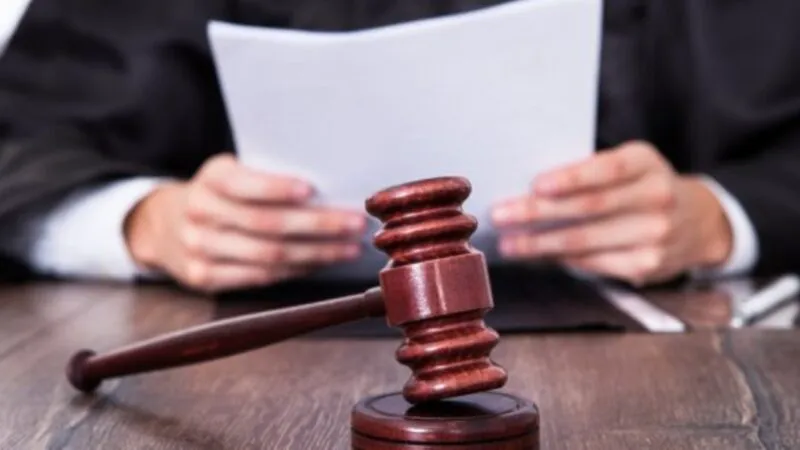 Doi români, condamnați la 17 ani de închisoare după ce au drogat mortal doi bărbați pentru a-i jefui