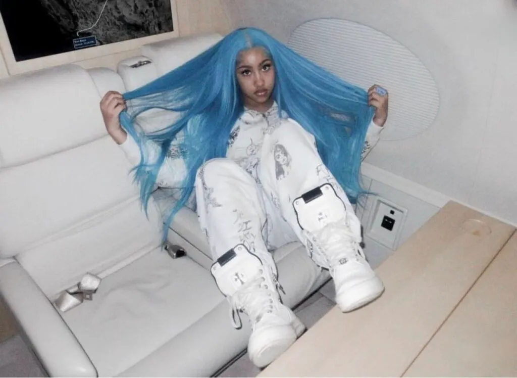 Fiica lui Kim Kardashian are miliardele mamei la dispoziție, dar vrea să muncească. Beizadelele din România, cheltuie banii părinților și fac probleme 2 Fiica lui Kim Kardashian are miliardele mamei la dispoziție, dar vrea să muncească. Beizadelele din România, cheltuie banii părinților și fac probleme