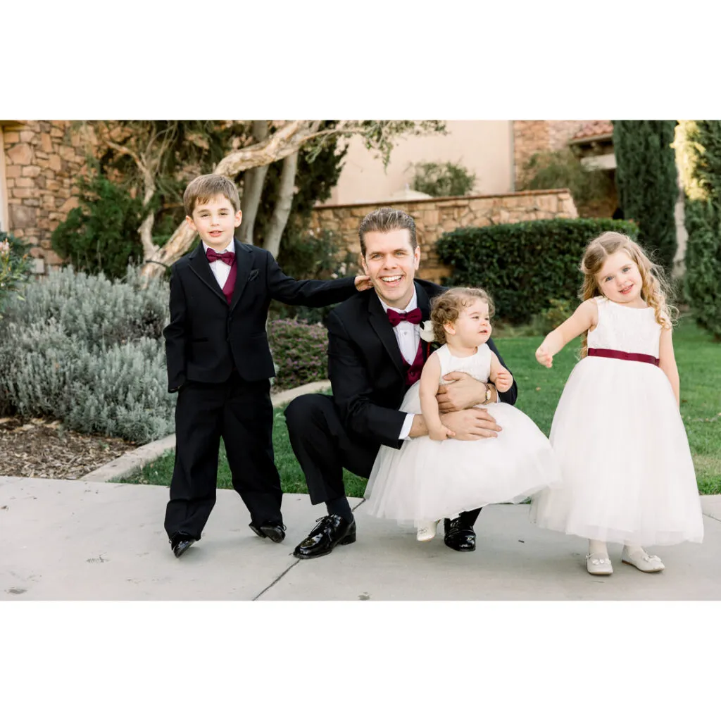 Celebrul blogger Perez Hilton, internat de urgență după un live șocant. Familia rupe tăcerea: „Poate comunica și asta ne dă speranță”