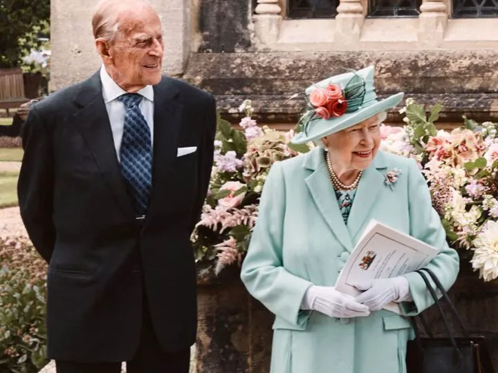 Bucătarul reginei Elisabeta a povestit cum a devenit prințul Philip, „regele” grătarului la Balmoral. Scene rare cu familia regală