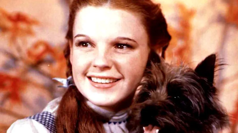 Calvarul prin care a trecut actrița Judy Garland – „Dorothy” din celebrul film Vrăjitorul din Oz