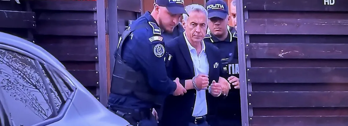 Gigi Becali s-a sucit în privința lui Călin Georgescu. Se oferă să-i dea bani mulți 3 Gigi Becali s-a sucit în privința lui Călin Georgescu. Se oferă să-i dea și bani