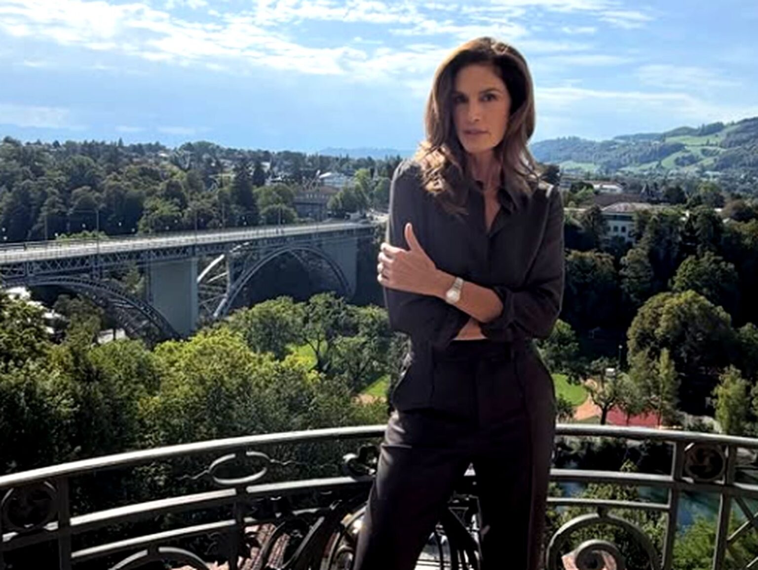 Fiul Lui Cindy Crawford A Murit La 27 De Ani L s nd n Urm O Familie Fiul Lui Cindy Crawford A Murit La 27 De Ani L s nd n Urm O Familie