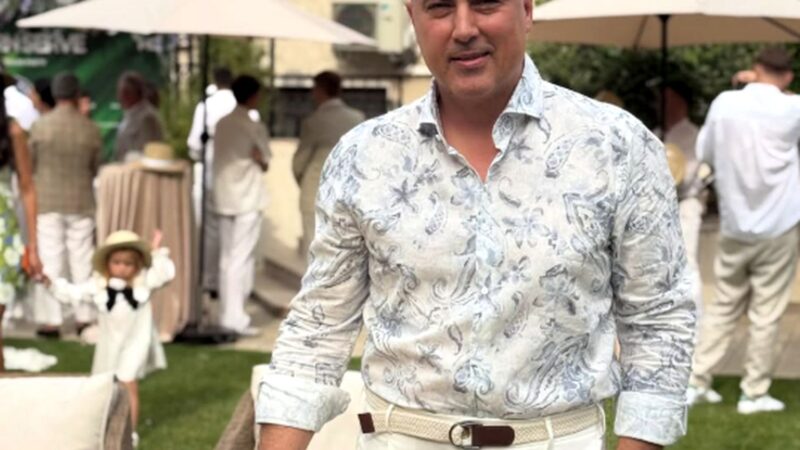 Alexandru Ciucu și-a dus fetele la aniversarea a 30 de ani de căsătorie a Majestății Sale Margareta. Carolina și Raisa au fost adorabile
