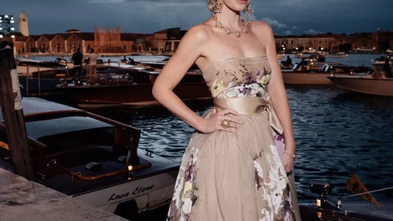 Nepoata Prințesei Diana trăiește viața la care visa regretata prințesă. Kitty Spencer are un soț miliardar, cu 32 de ani mai în vârstă
