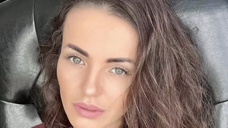 Fiul de 19 ani al Mădălinei Apostol, mesaj sfâșietor după înmormântarea mamei: „Îmi este dor de tine”