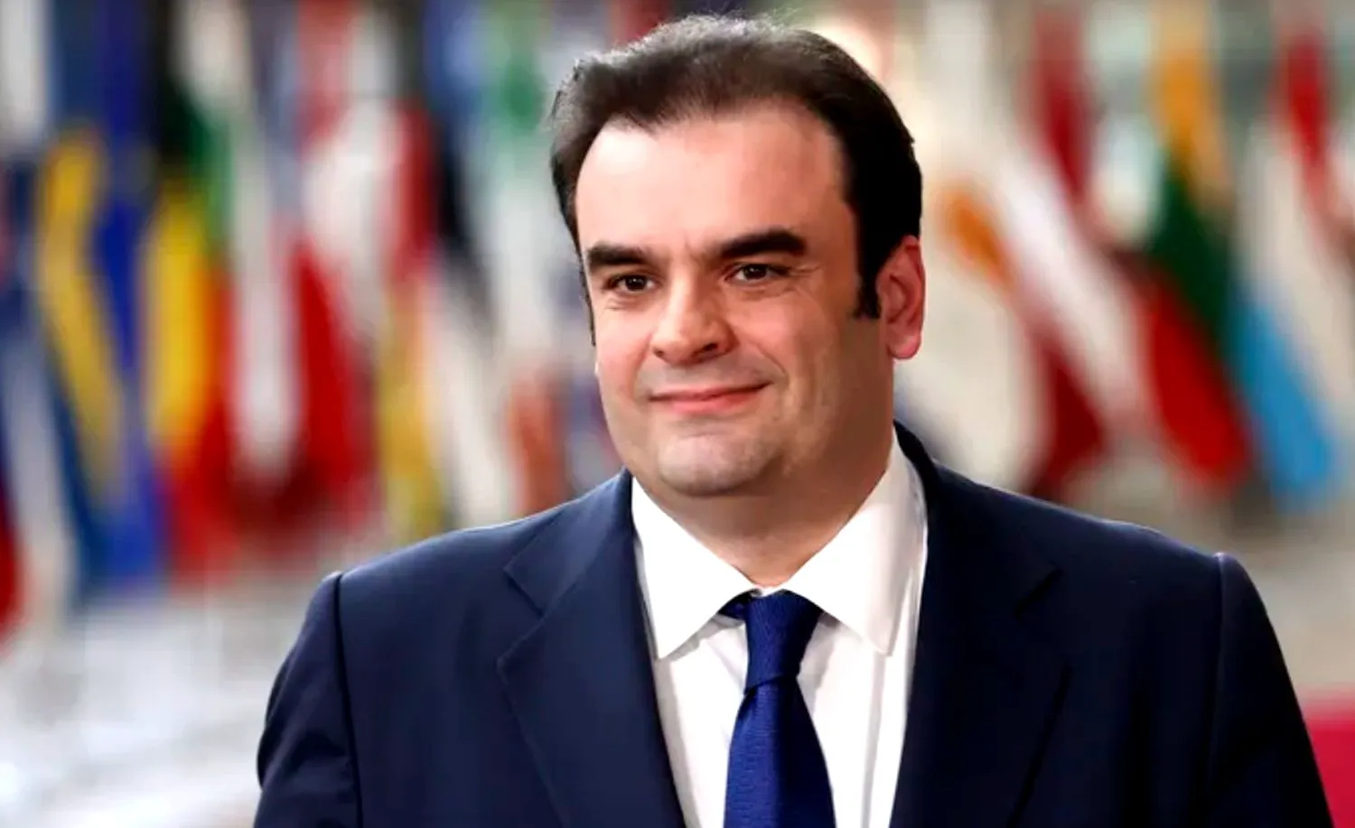 De ce l-a ales ministrul Alexandru Nazare pe ministrul de finanțe al Greciei să-i fie naș de cununie 4 De ce l-a ales ministrul Alexandru Nazare pe ministrul de finanțe al Greciei să-i fie naș de cununie
