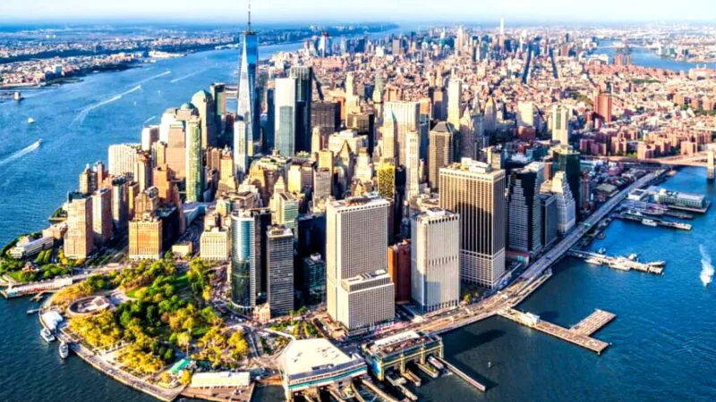 Bancuri. Ce face un ardelean într-un bar din New York. Râzi cu lacrimi