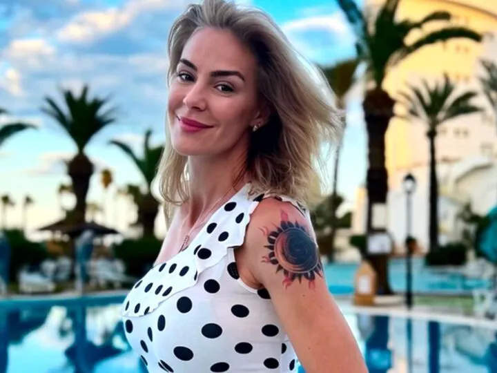 Roxana Ciuhulescu, mesaj sfâșietor după moartea mamei sale: „Mamele nu mor. Ele pleacă la Dumnezeu și continuă să ne iubească de acolo”
