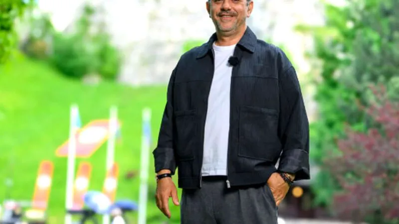 Chef Sorin Bontea, poveste amuzantă cu paltonul portocaliu care i-a luat foc. „Aveam și căciuliță cu ciucuri”