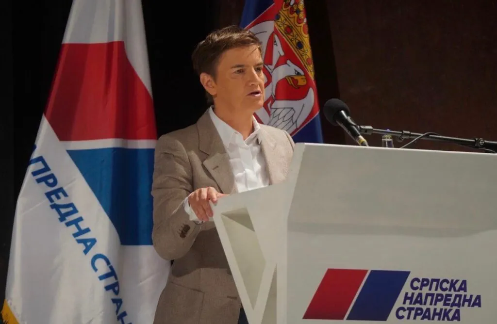 Cine sunt femeile care cuceresc politica din Balcanii! Una e interimară, alta a ajuns deja președintă, a treia și-a lansat candidatura 2 Cine sunt femeile care cuceresc politica din Balcanii! Una e interimară, alta a ajuns deja președintă, a treia și-a lansat candidatura