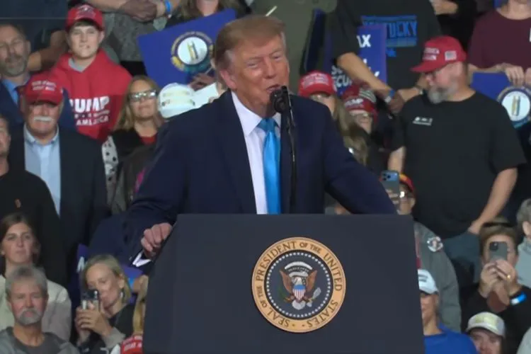 În pline alegeri, Donald Trump face mișto de americani. Gluma de 5.000 de dolari va inflama spiritele