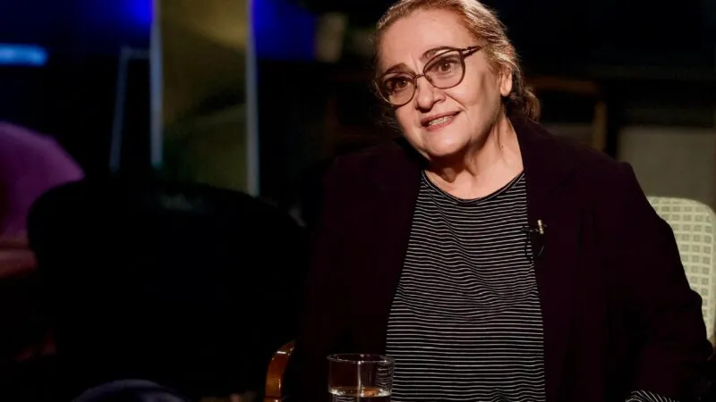 Dana Dogaru, mărturisiri despre teatru, oameni și timp. O viață întreagă povestită la „Rețeaua de idoli”