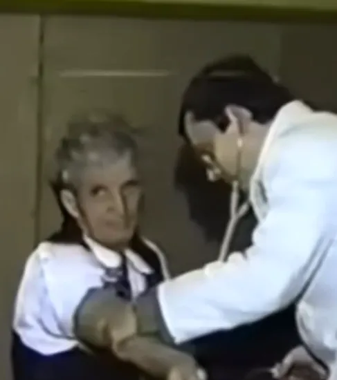 De ce i s-a măsurat tensiunea lui Nicolae Ceaușescu în fața completului de judecată. Cum  a fost ultima noaptea a fostului dictator