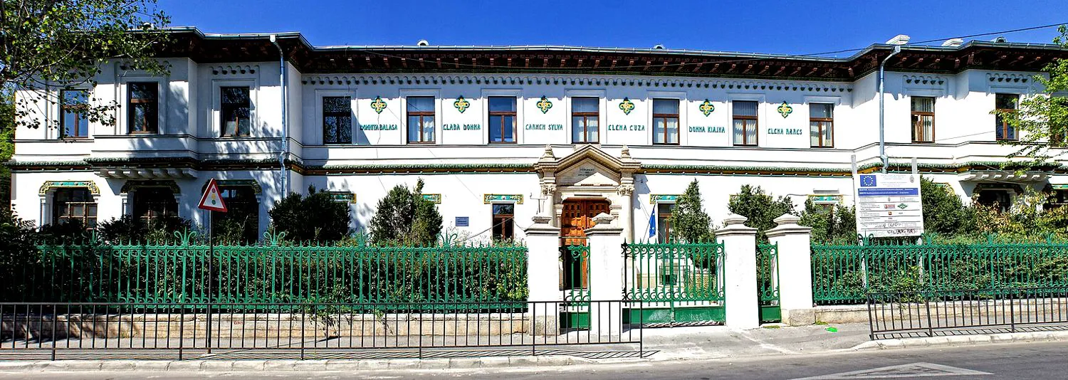 Povestea fantomei Anca de la Colegiul național „Școala centrală” din București. Rătăcește și acum pe coridoare