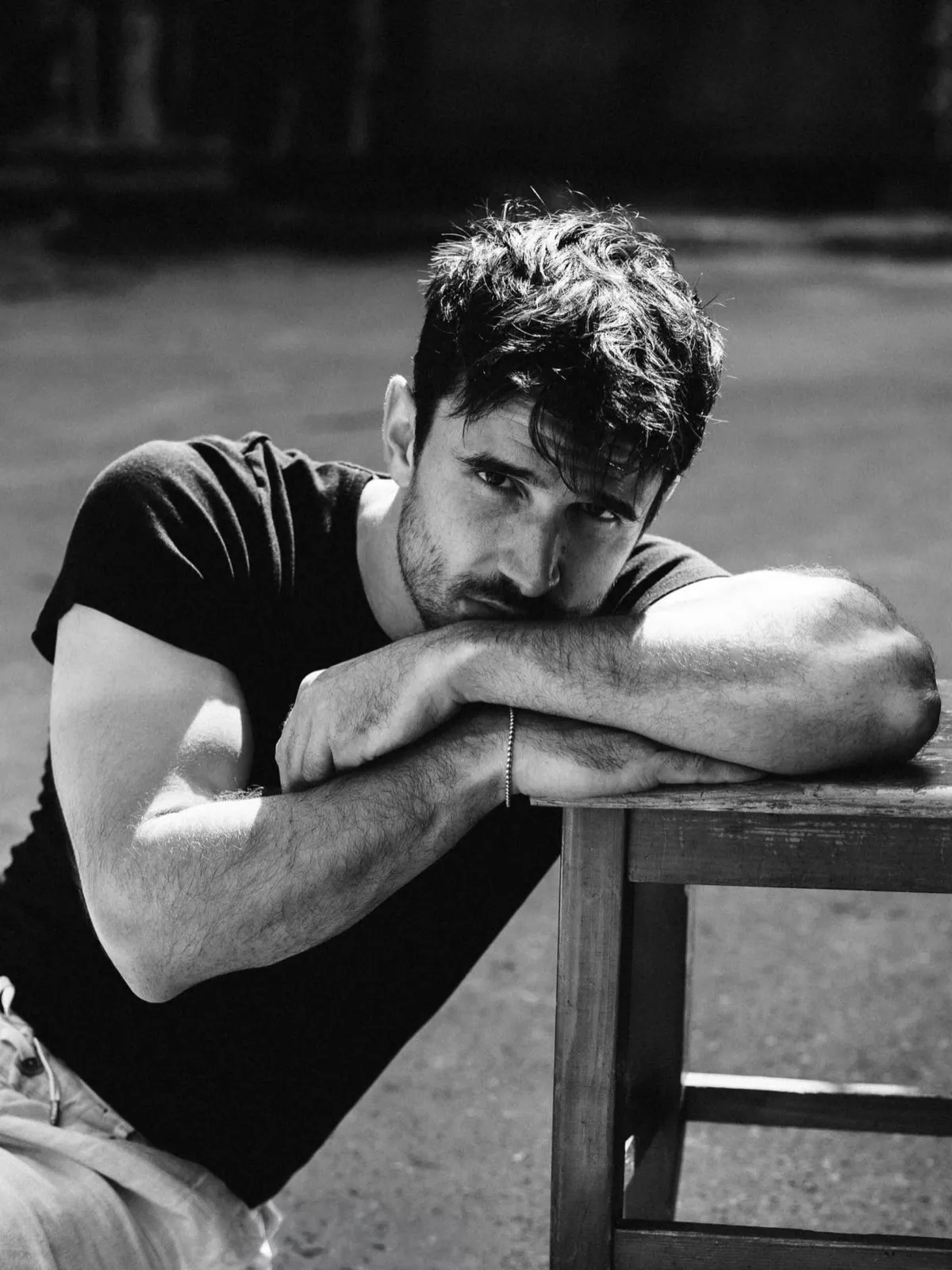 Actorul Eduard Trică, din lumea filmului american pe platourile din România. După ultimul film alături de Gică Craioveanu, personaj principal într-un serial 2 Actorul Eduard Trică, din lumea filmului american pe platourile din România. După ultimul film alături de Gică Craioveanu, personaj principal într-un serial