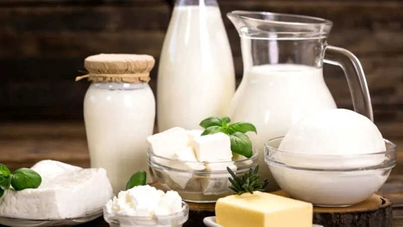 Capcana dietelor moderne. Un medic cunoscut spune cum e compromisă sănătatea copiilor fără lactate