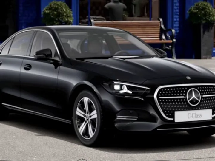 Bancuri. Un oligarh rus intră într-o reprezentanţă auto şi cere ultimul model de Mercedes. Iată ce urmează