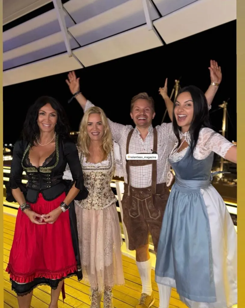 Mihaela Rădulescu, în costum bavarez la Monaco. Cu cine s-a distrat vedeta la Oktoberfest