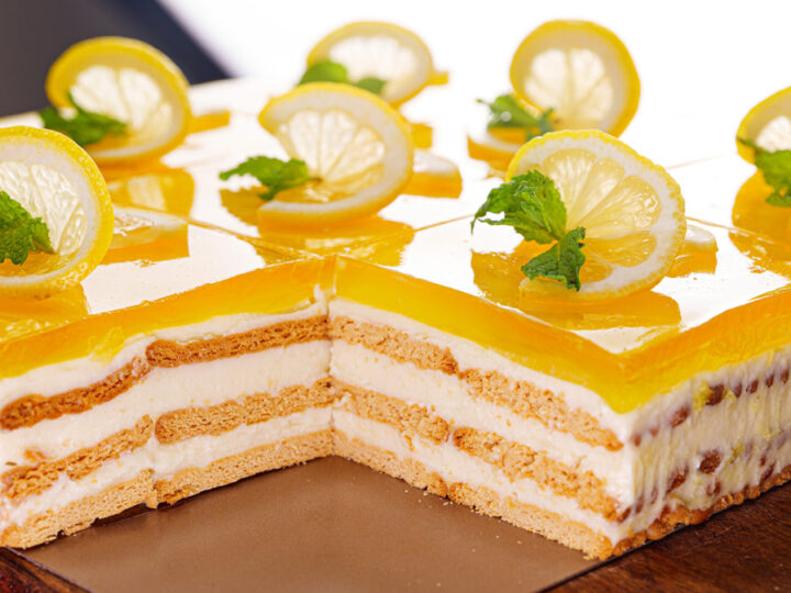 Ce desert simplu poți face cu biscuiți populari. Prăjitură cu cremă de lămâie, fără coacere